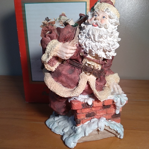 Kirklands Collectible Santa on Chimney 7" Hand Crafted Resin 1993 - Picture 2 of 8